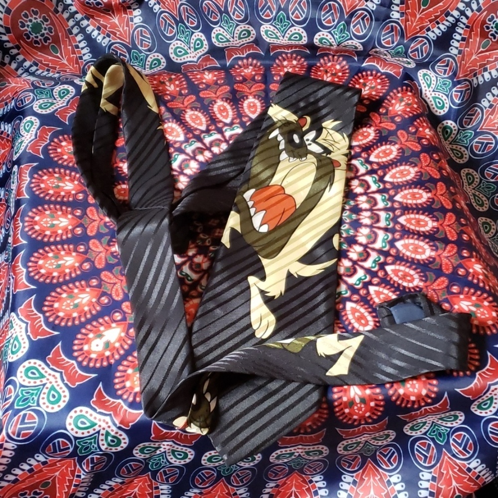 Vintage 90's Looney Tunes Tasmanian Devil Taz necktie